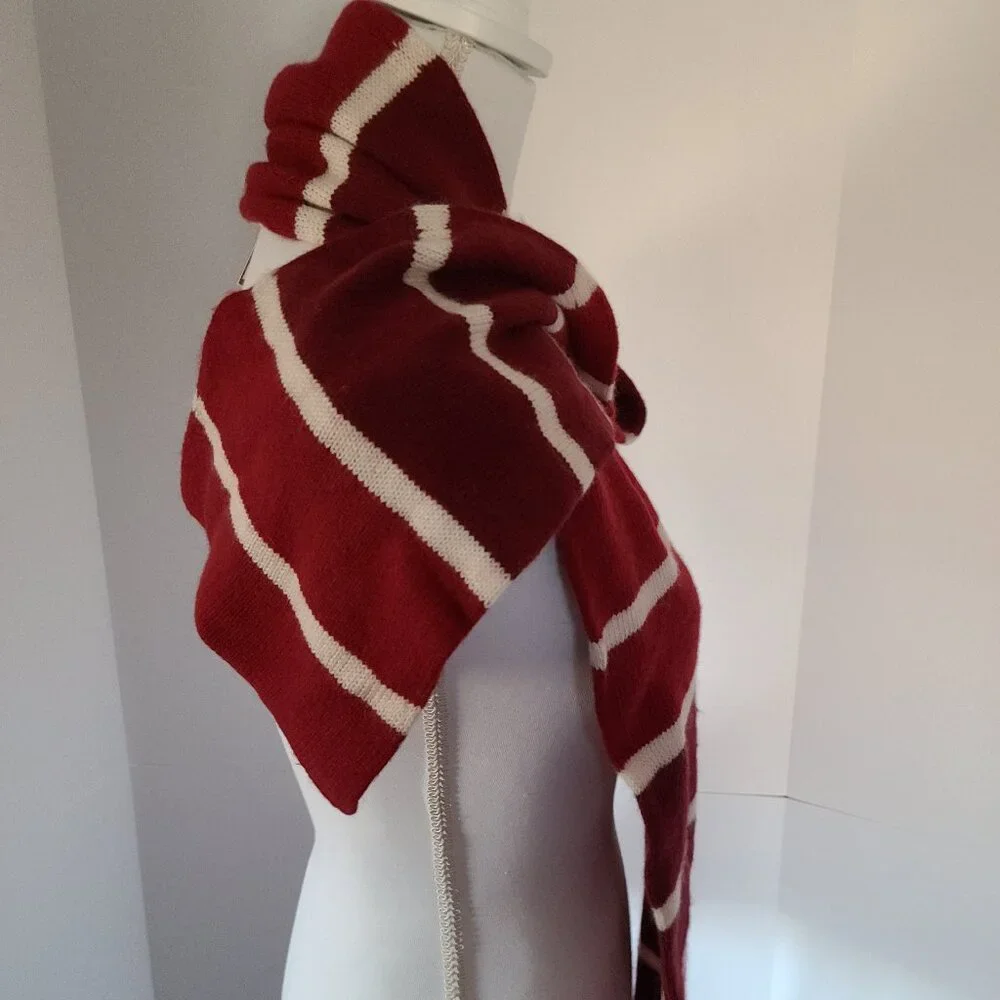 MERONA  STRIPED SCARF FROM TARGET SIZE OS